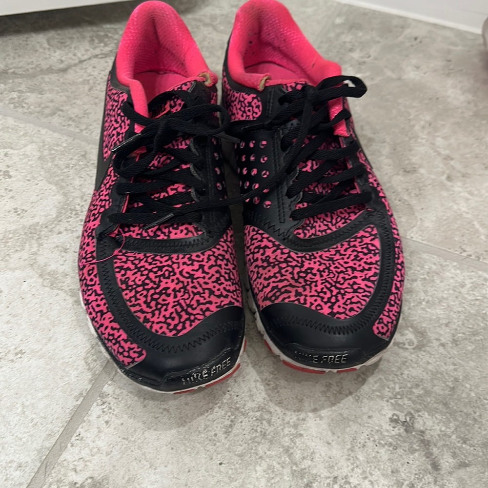 NIKEFREE SNEAKERS